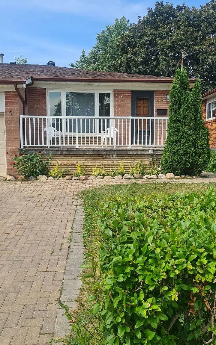 3 bed, $3,000 — Photo 1