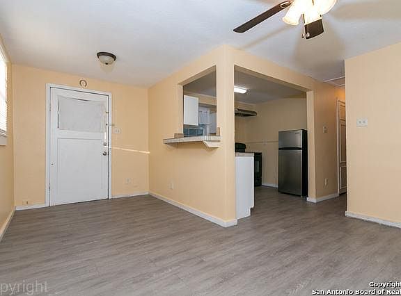 3rd image of 560 Cincinnati Ave #D