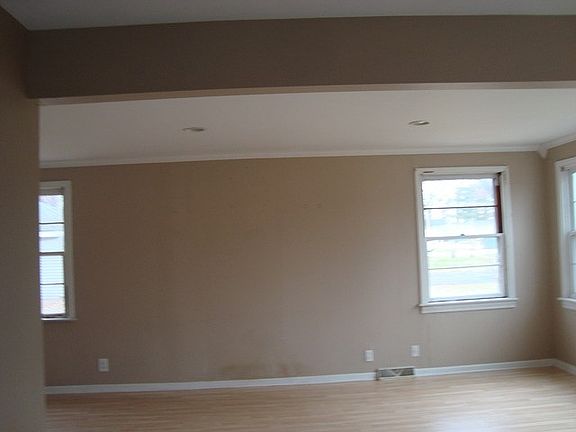 2nd image of 37342 N Loretto Ave