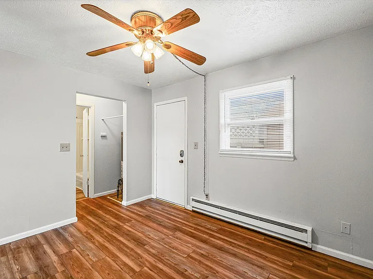 618 S McClun St — Photo 14
