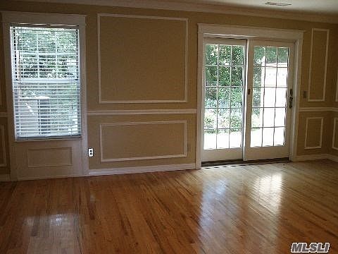 2nd image of 702 Sara Cir