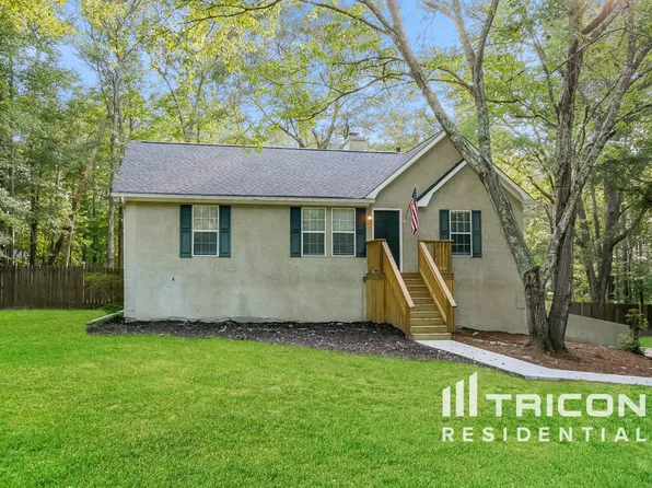 34 Lullwater Ct, Sharpsburg, GA 30277