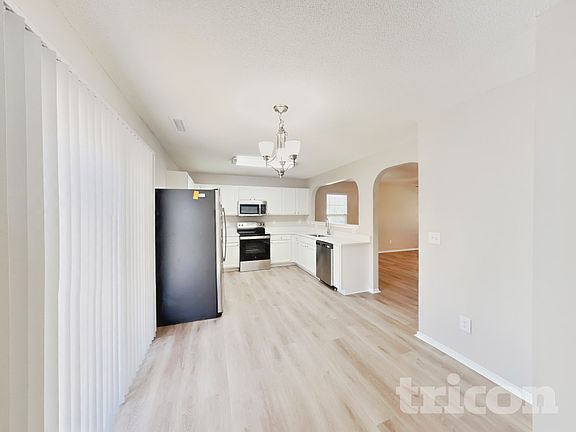 4th image of 1025 Gelfield Rd