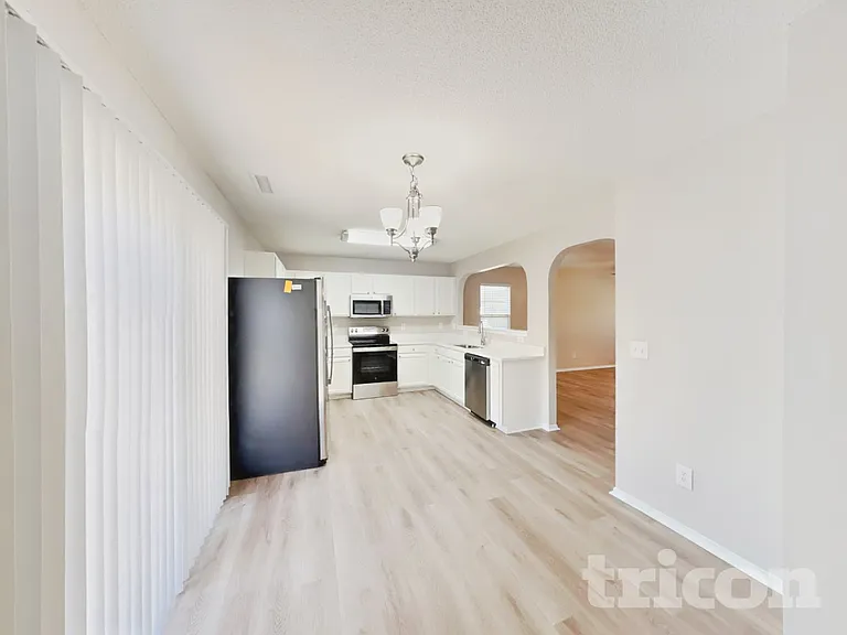 1025 Gelfield Rd — Photo 4