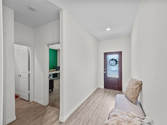 3rd image of 6912 Waterloo Ln