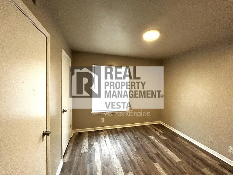 Riverbend Apartments — Photo 48