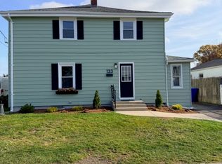 133 Woodbury St, Pawtucket, RI 02861