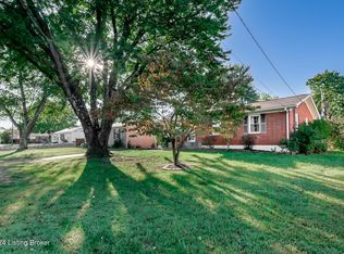 5304 Woodhill Ln, Louisville, KY 40219