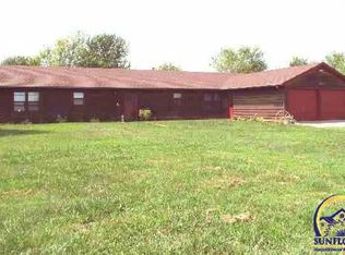 9115 Village Green Rd, Meriden, KS 66512