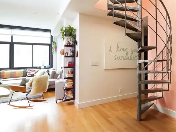 29 S 3rd St APT 4A, Brooklyn, NY 11249