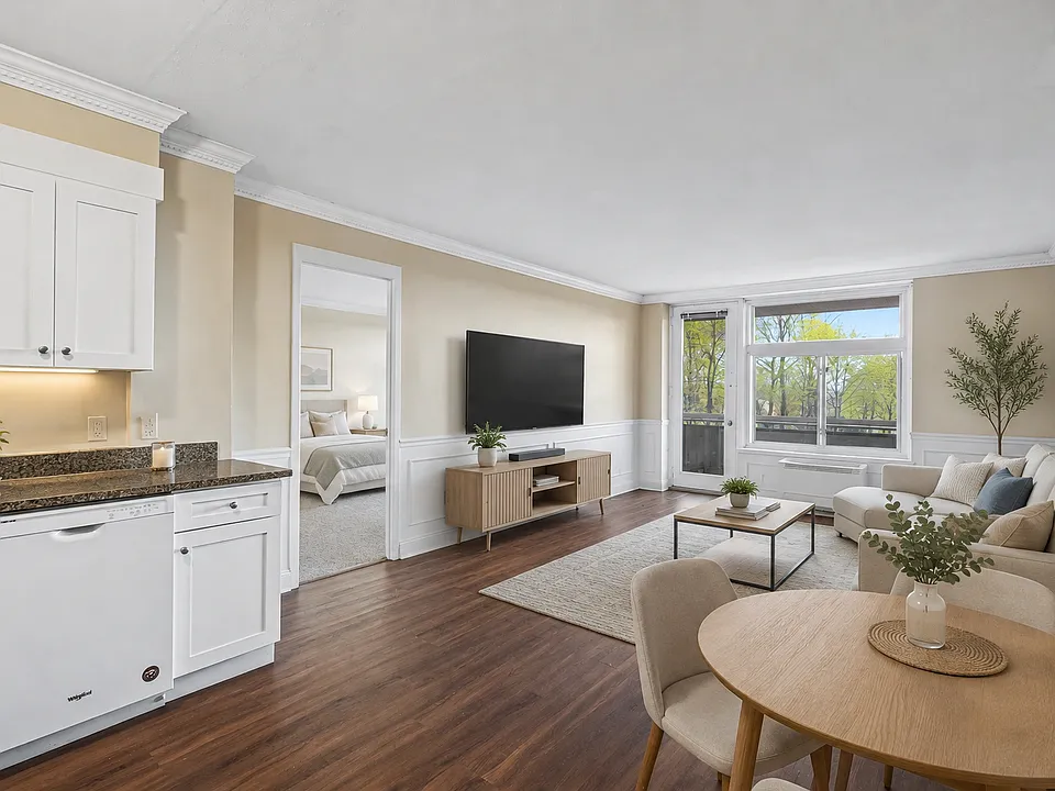 40 Eliot St #17