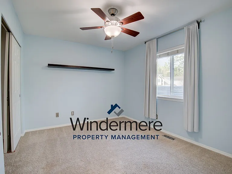 1134 NW Redwing Dr — Photo 14
