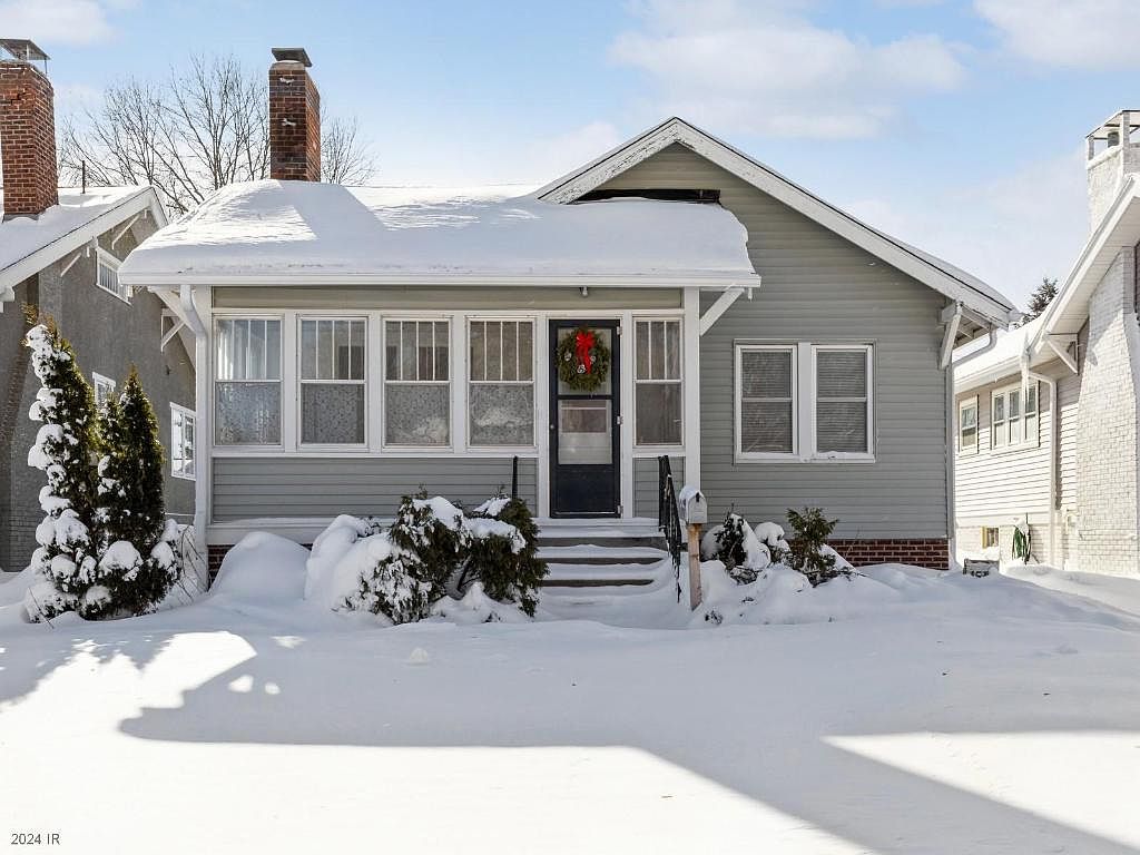 4518 Kingman Blvd, Des Moines, IA 50311 Zillow