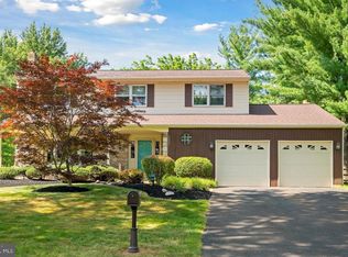 192 Forrest Dr, Holland, PA 18966