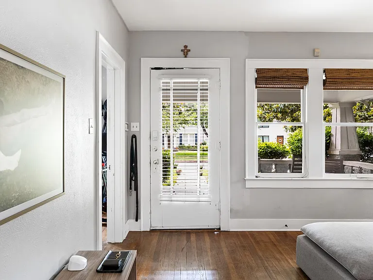 5339 Vanderbilt Ave — Photo 4