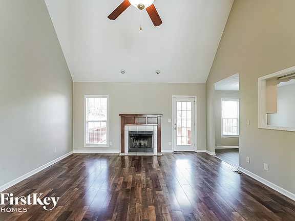 3rd image of 3942 Stella Dr