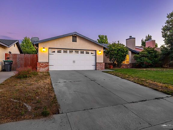 3rd image of 364 Pepper Dr