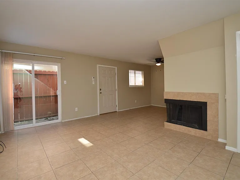 5993 Allday Dr #B — Photo 16