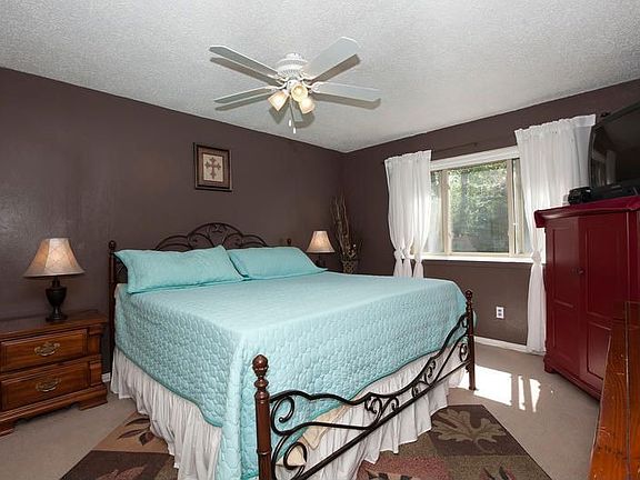 5th image of 5302 Duchess Ct