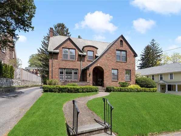 74 Hazard Ave, Providence, RI 02906