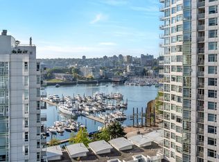 198 Aquarius Mews #1608, Vancouver, BC V6Z 2Y4