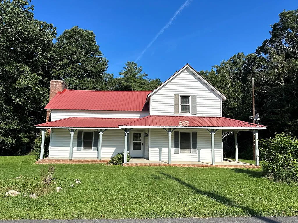 634 Appalachian Trl photo 1