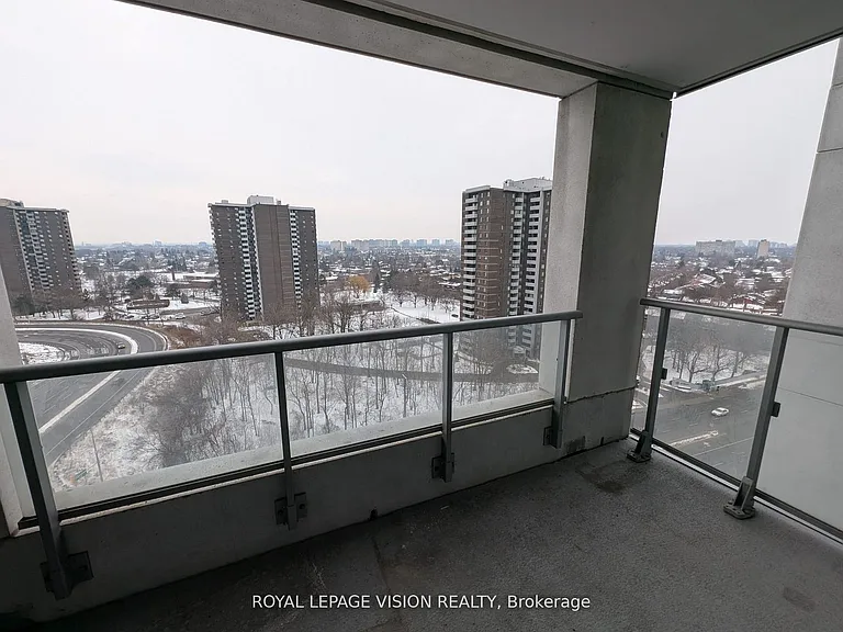 2015 Sheppard Ave E #1408 — Photo 20