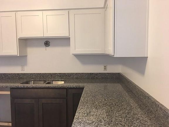 4th image of 1024 E Williams Ave