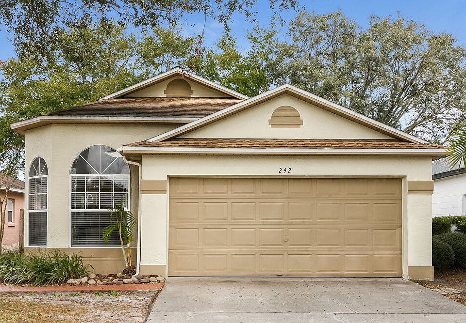1st image of 242 Briar Bay Cir
