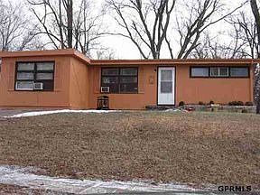 2nd image of 4231 Vernon Ave