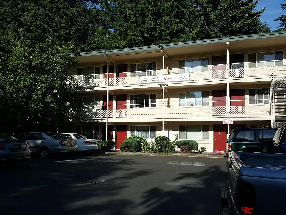 Alder Manor Apartments