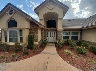 11400 Country Club Dr, Apple Valley, CA 92308