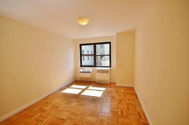 Rented by Keller Williams NYC | media 13