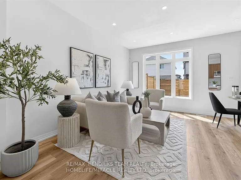 7353 Marvel Dr — Photo 5
