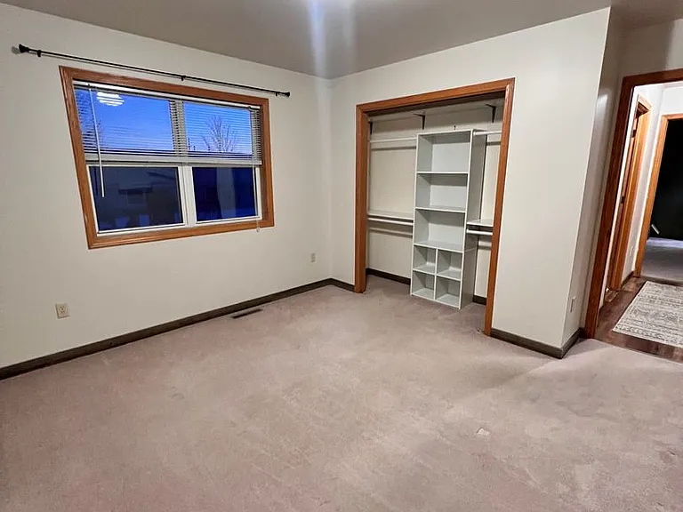 1339 Glenn Pl — Photo 8