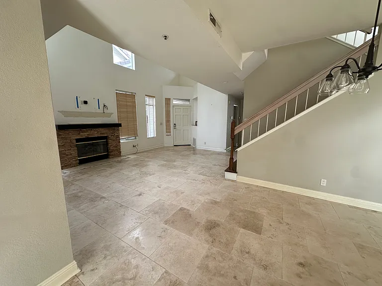 21020 Country Park Rd — Photo 3