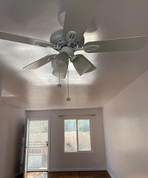 2071 Reed Ave — Photo 1