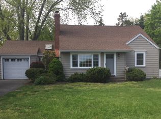 99 Foster Blvd, Babylon, NY