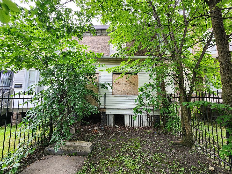 1st image of 10525 S Corliss Ave