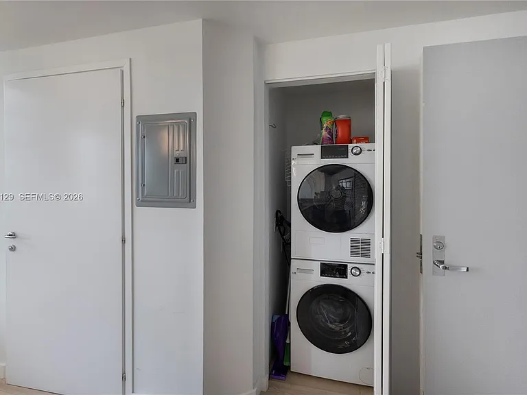 300 S Biscayne Blvd #L-1014 — Photo 10