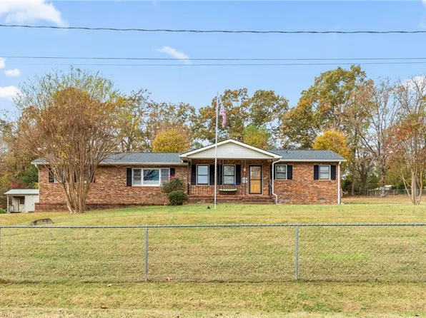 210 Harrison Hedrick Rd, Thomasville, NC 27360