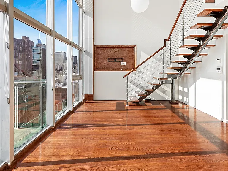 53 Hester St #PENTHOUSE — Photo 2