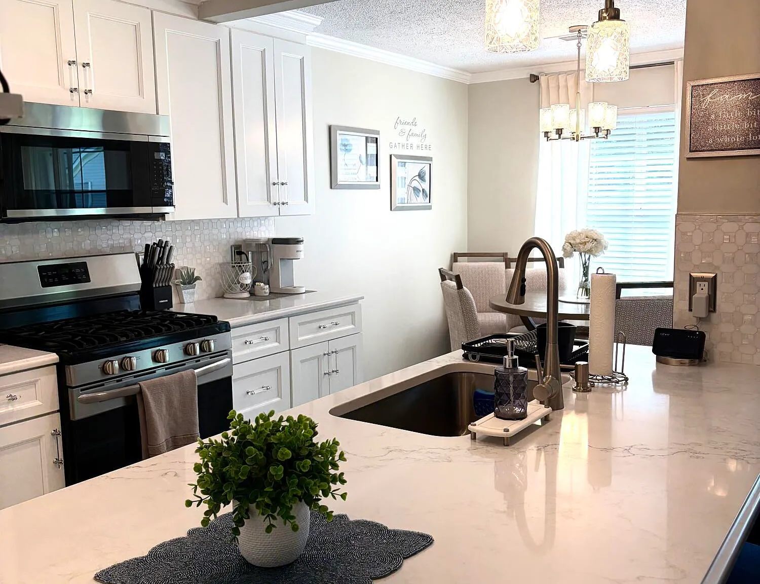 2 bed, 1003 sqft, $2,600 — Photo 4