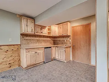 515 Flathead Ave — Photo 16