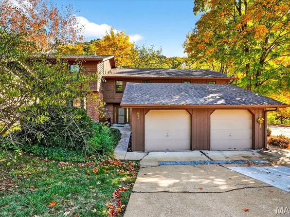 690 Trailcrest Ct, Saint Louis, MO 63122