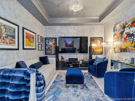 4th image of 18101 Collins Ave #5404