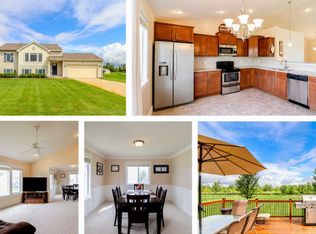 8355 Pebble Dr NE, Rockford, MI 49341