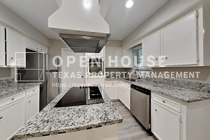 2318 Turtle Creek Dr — Photo 5