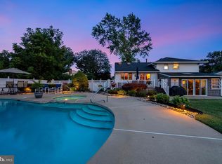 1025 Prospect Pl, Somerdale, NJ 08083