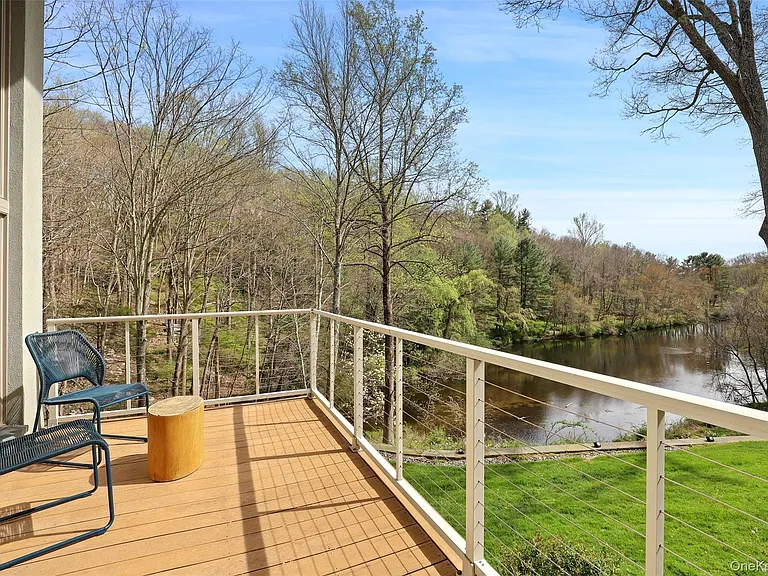 17 Fox Run Rd — Photo 13